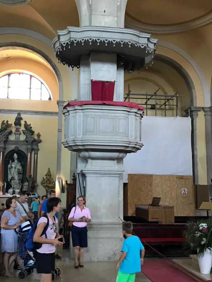 Preekstoel in Crkva Sv Eufemija, Rovinj