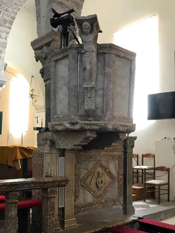 Preekstoel in Krcka Katedrala, Krk