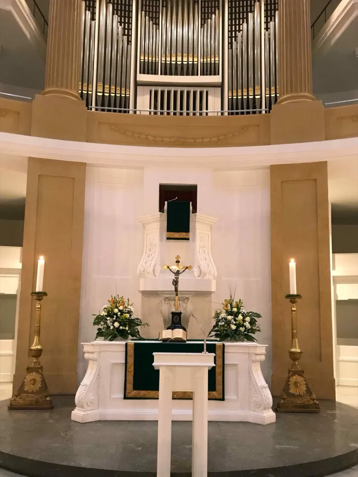 Preekstoel in St Lambertikirche, Oldenburg